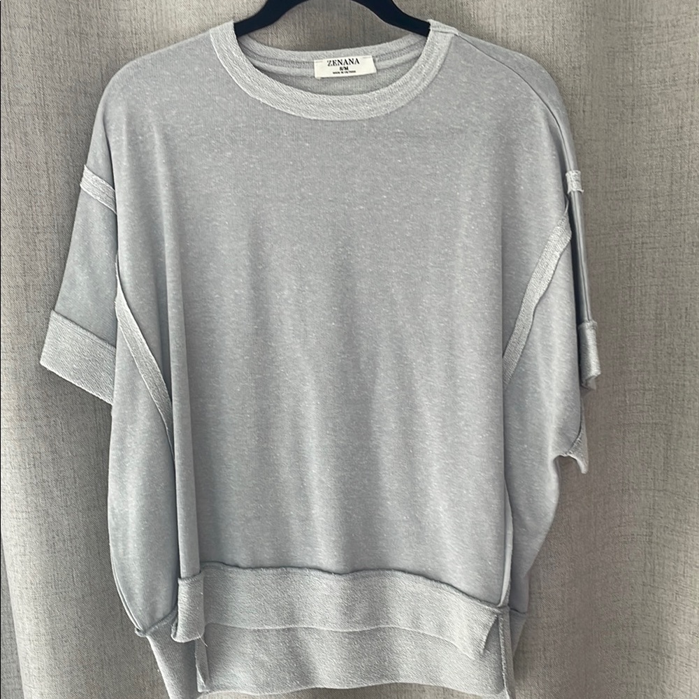 Zenana Gray Drop Shoulder Short Sleeve Shirt. Size S/M NWOT